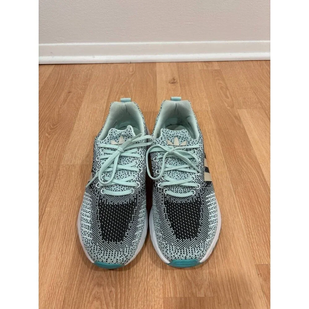 Adidas SWIFT RUN 22 SHOES size 8.5 - Picture 2 of 3